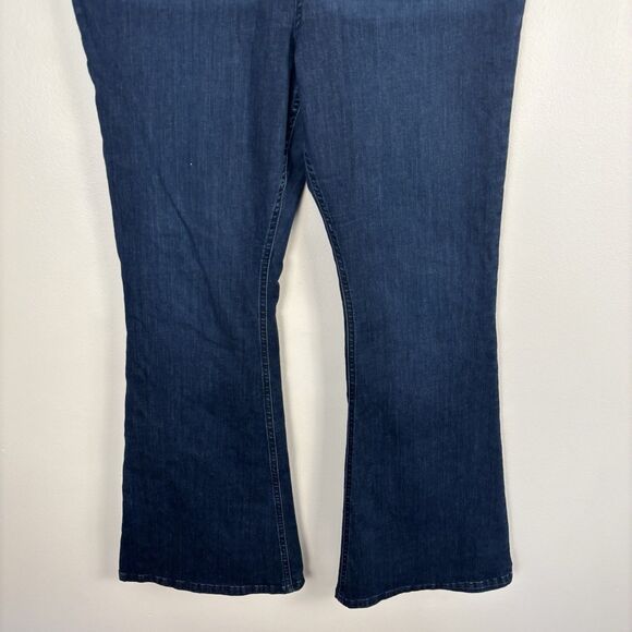 Boden Women’s High Rise Fitted Flare Full Length Jeans Size 14 R - Picture 2 of 9